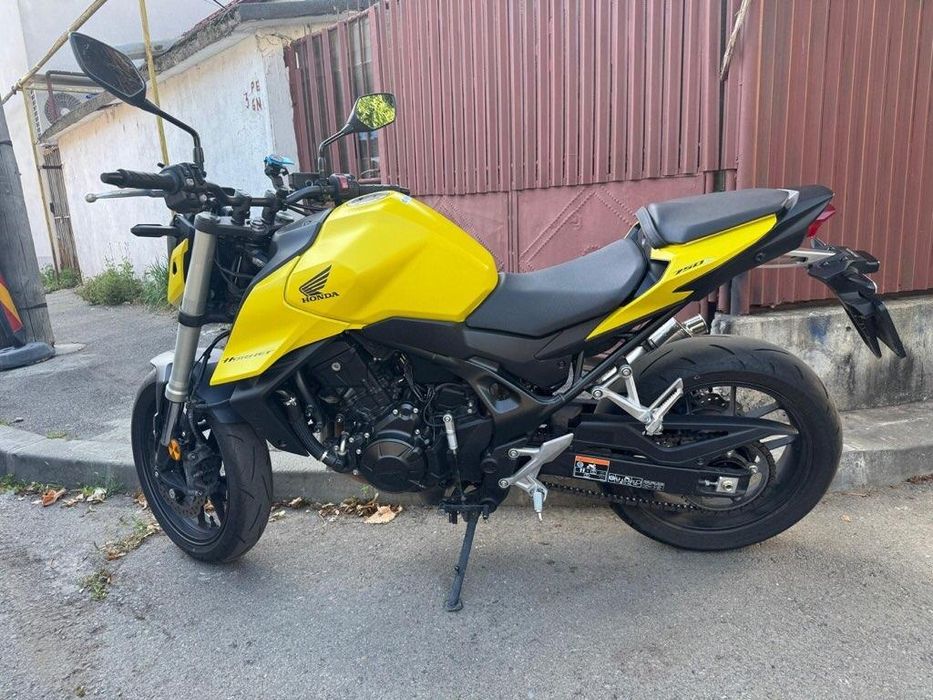Honda hornet 750 2024