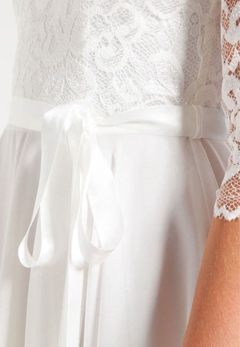 Булченска  сватбена или за кръщене официална бяла рокля SWING