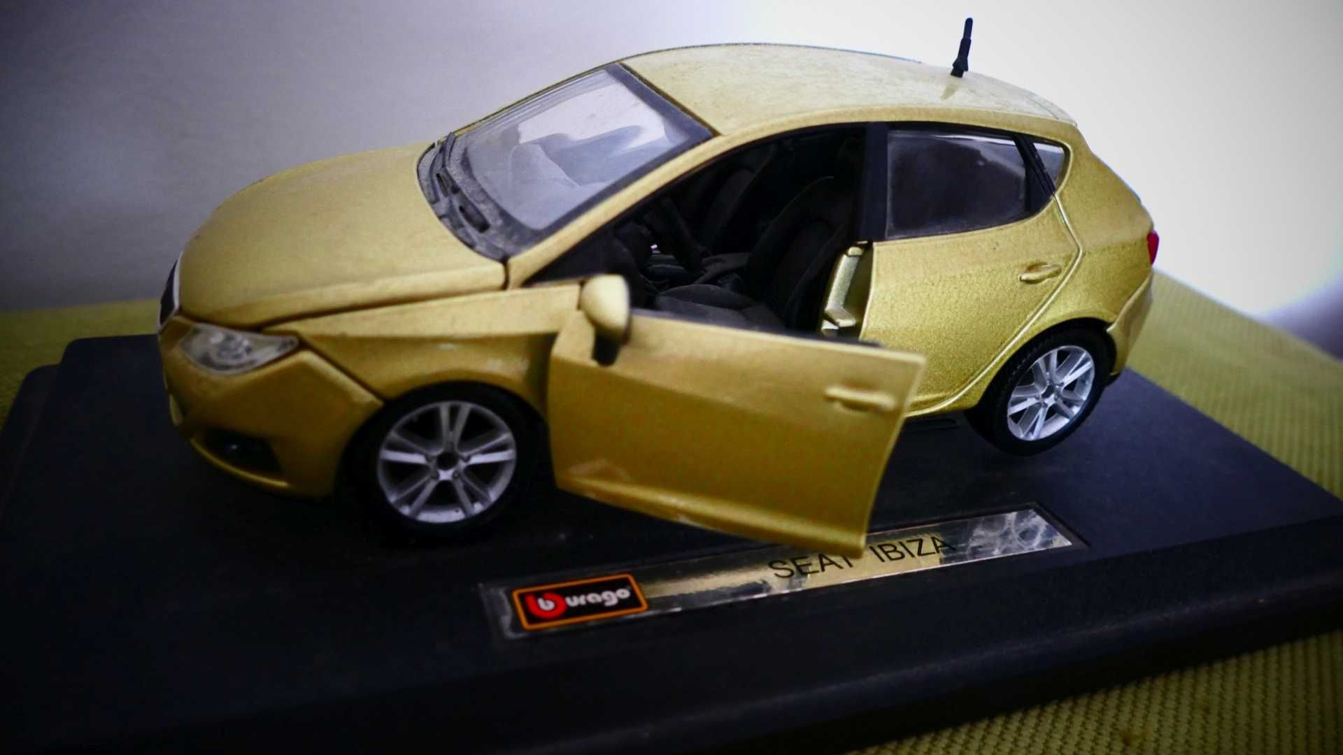 Unicat Absolut: Seat Ibiza 6J Macheta 1:24 Bburago