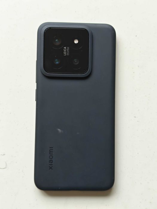 Продавам телефон Xiaomi 14, в отлично състояние в гаранция
