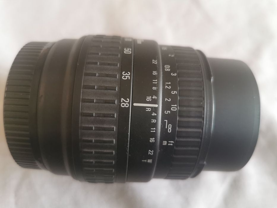 Обектив Sigma 28-70mm за Sony