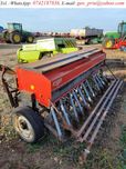 Semanatoare agricola Roger, pe patine, latime de lucru 3 metri