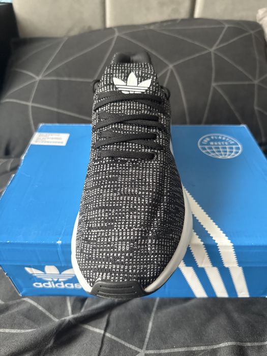 Adidas Swift Run