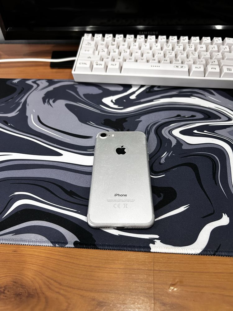 Apple iphone7 32 gb Silver