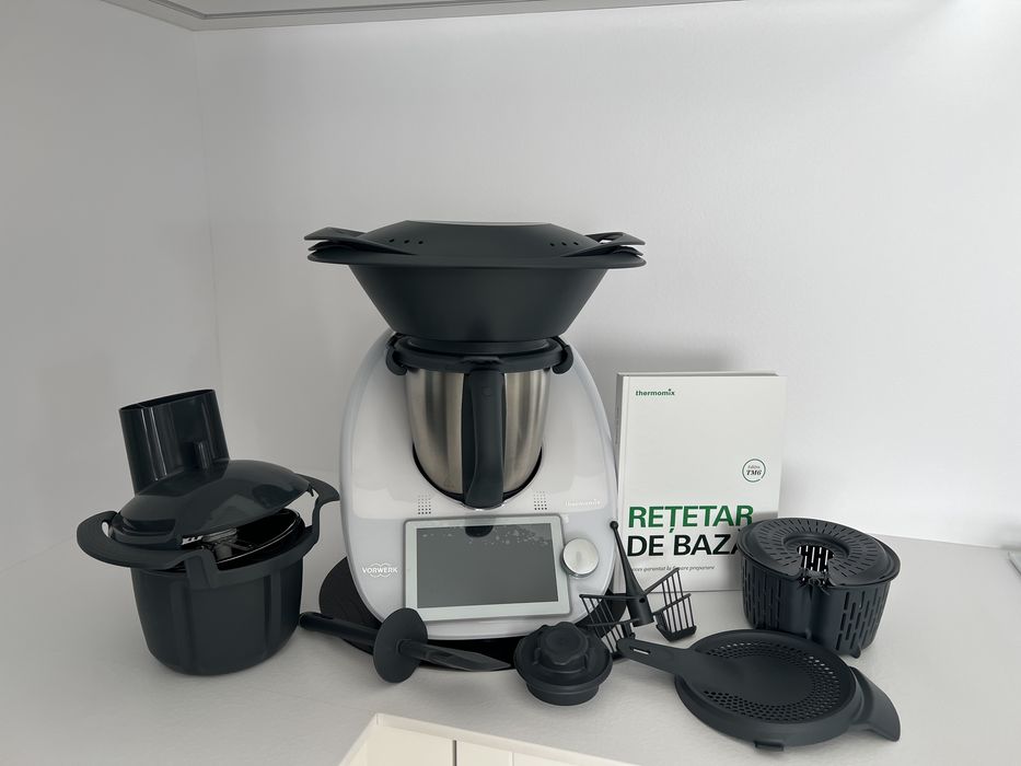 Termomixt Tm6, stare foarte buna, inca are folie pe ecran protectie