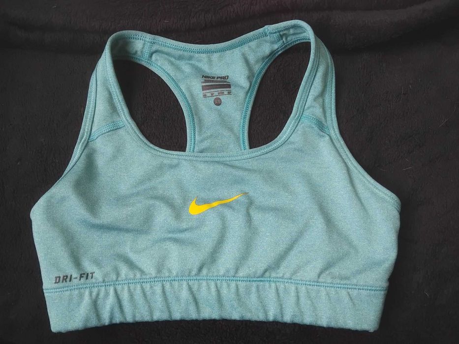 NIKE 100% оригинално дамско бюстие / спортен сутиен, XS размер