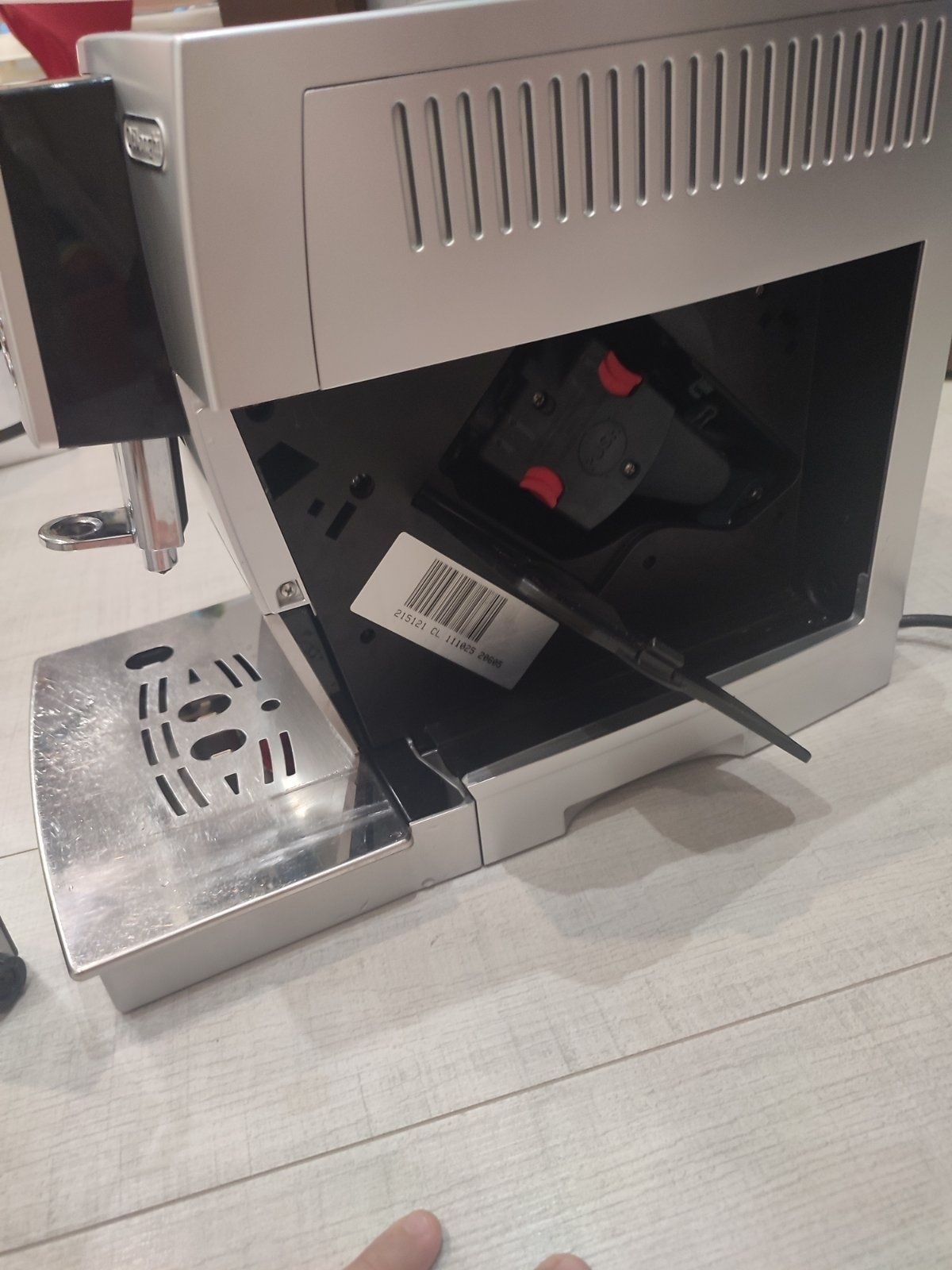 Кафеавтомат Delonghi Magnifica топ състояние