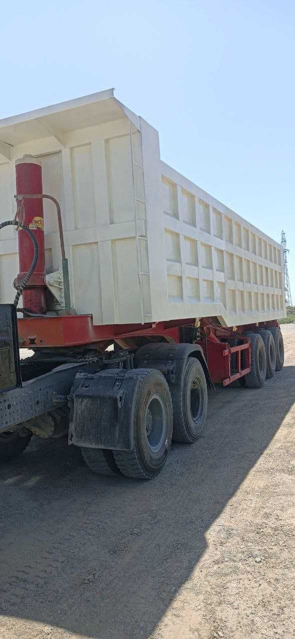 HOWO ТЯГАЧ заводской газ с прицепом  грузоплдъёмность 60 тонна