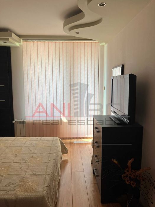 Продава се Двустаен апартамент в Варна, Базар Левски - 63 кв.м за 3937 €/кв.м - Снимка #8