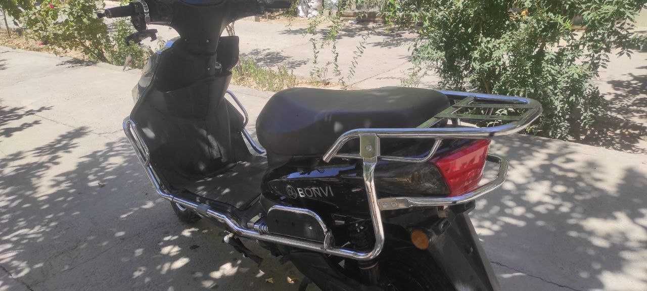 Elektro Skuter BONVI