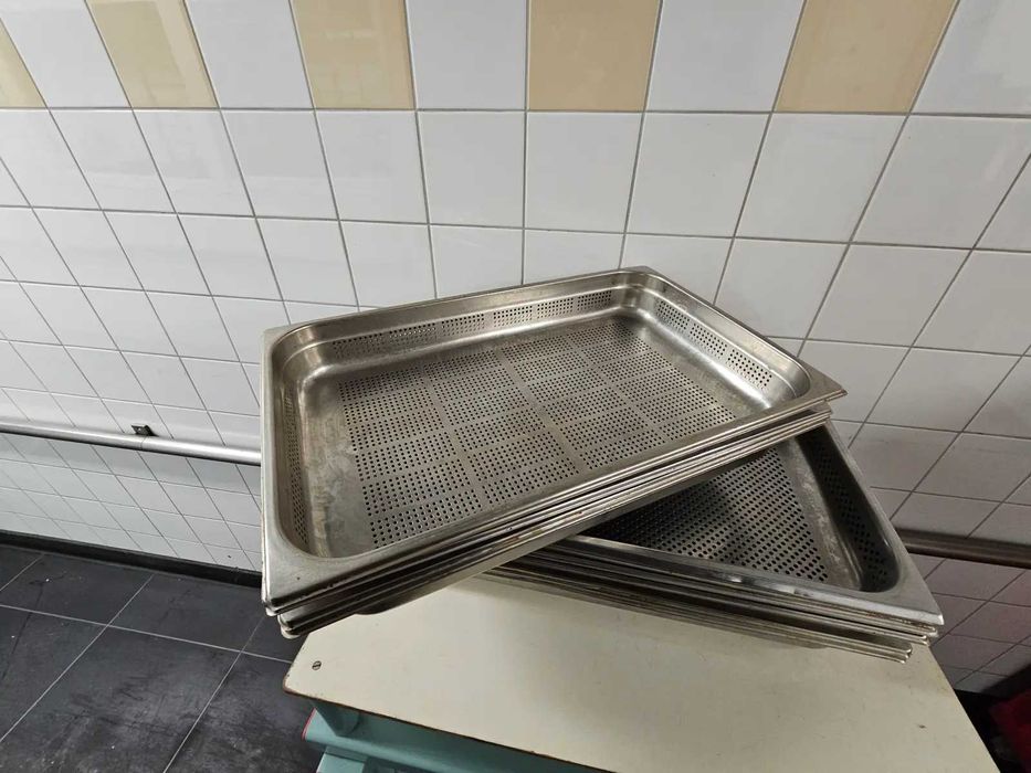 Vand tava inox GN 1/1, tava perforata profesionala