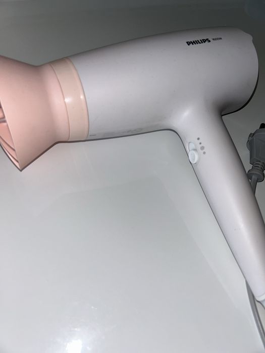 Uscator de par Phillips Series 3000