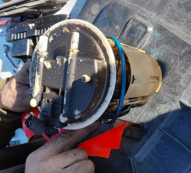 Pompa combustibil rezervor 1.9jtd Fiat Bravo an 2007-2014