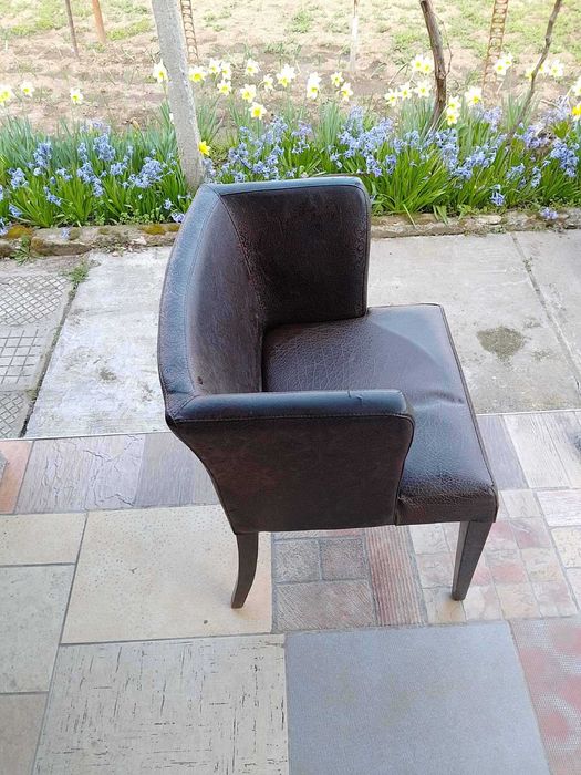 Маси и столове Теохаров