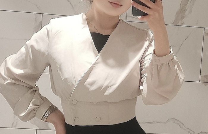 Элегантная женская кофта