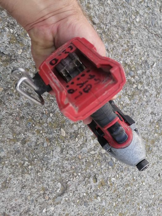 Impact cu cap BIT Miluawkee M18 Nu Porneste