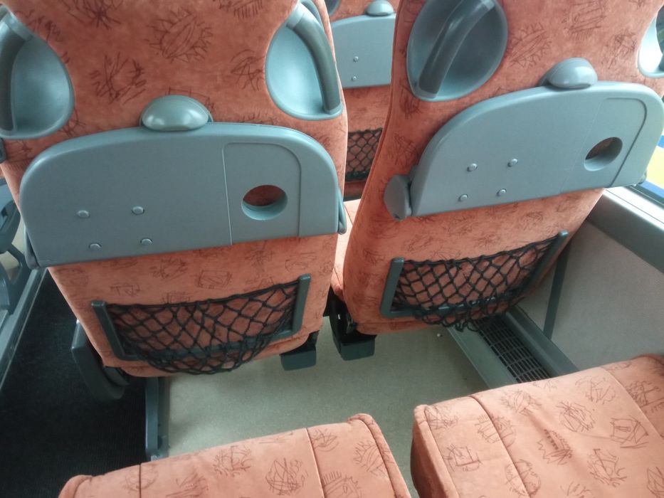 Vând măsuțe și plase pentru scaune de Setra și Mercedes