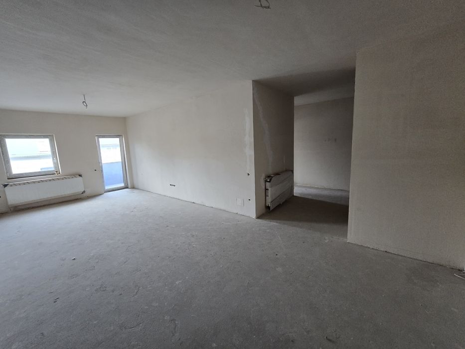 Proprietar vand Apartament 62 mp cu parcare subterana