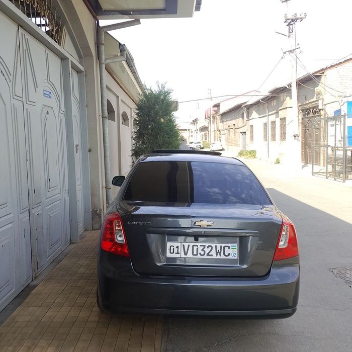 Chevrolet gentra sotiladi