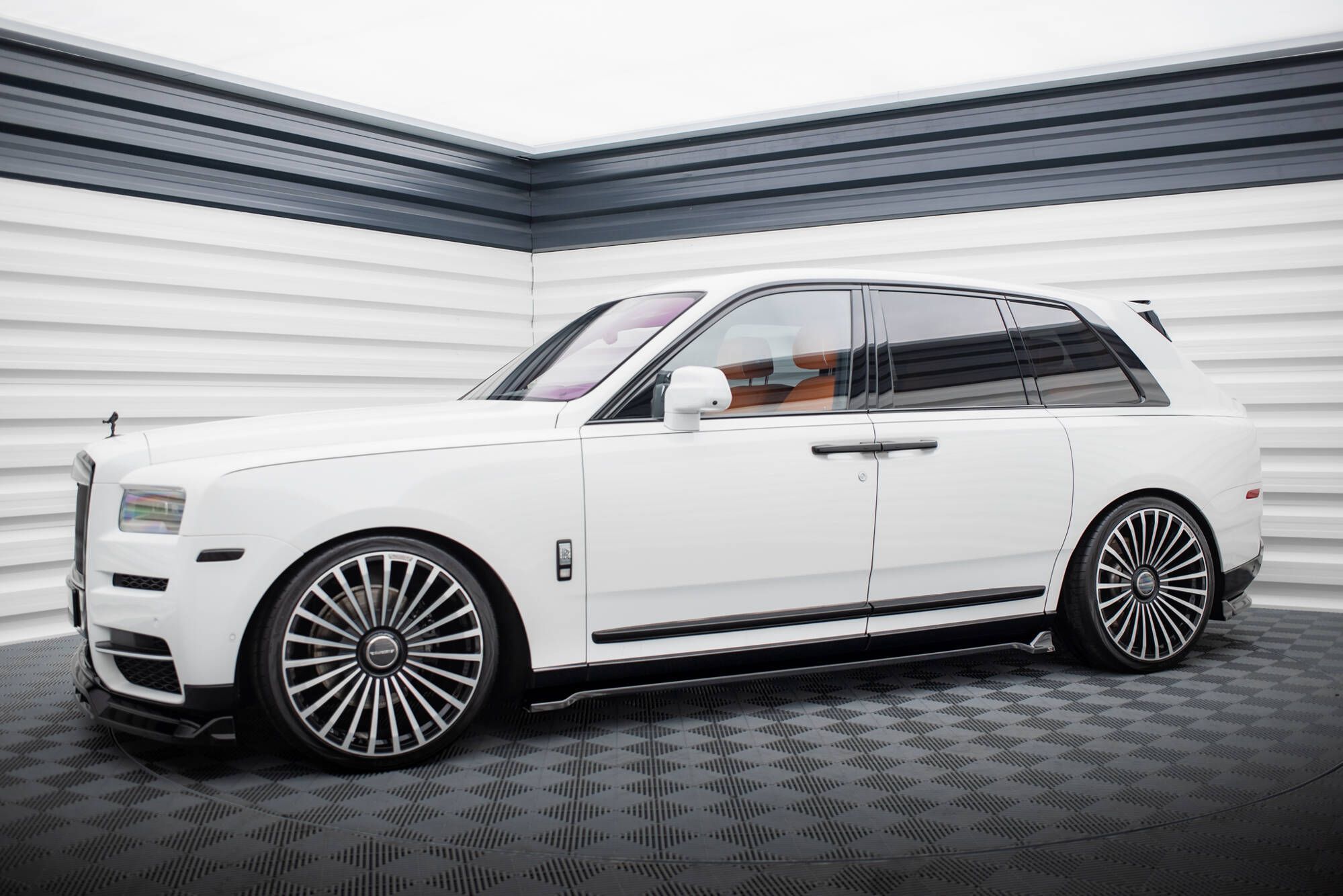 Pachet Exterior Prelungiri compatibil cu Rolls Royce Cullinan