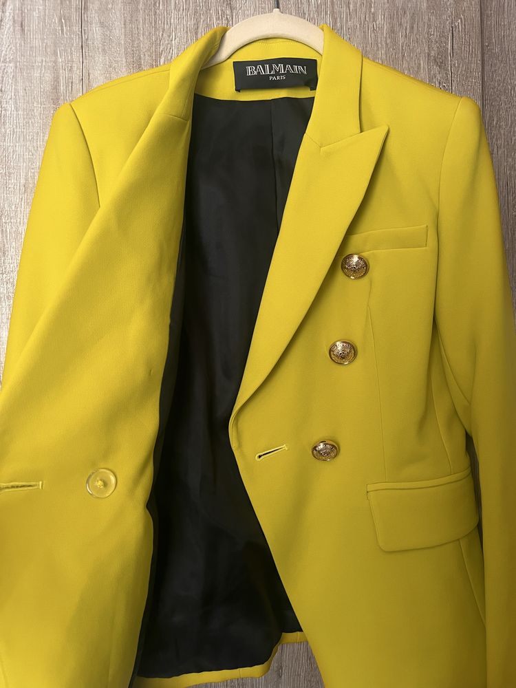Дамско само на Balmain