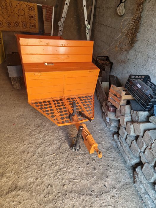 Vănd sau schimb motosapa aproape nouă