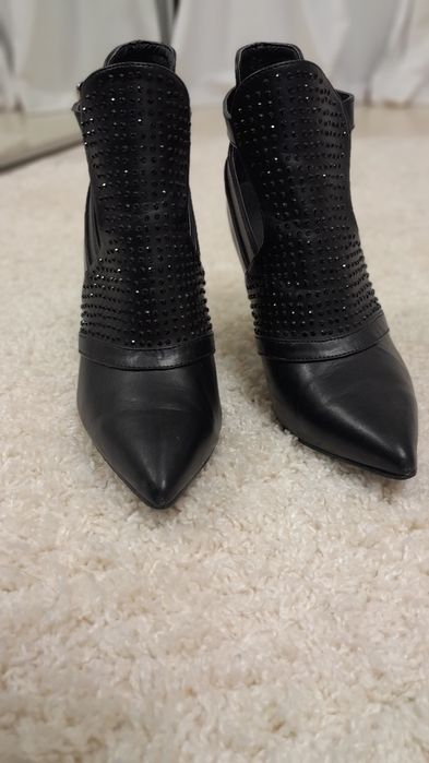 Pantof de dama cu toc