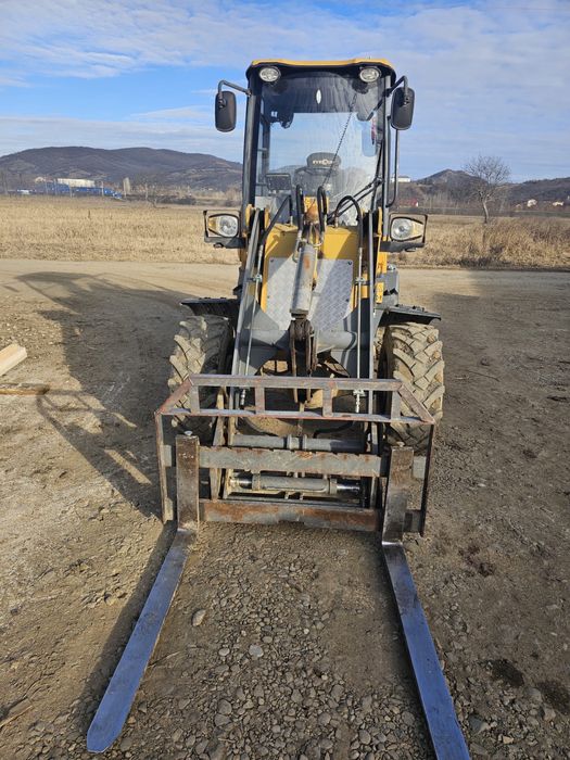 Incarcator frontal Everum r 12