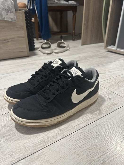 Nike Air Force обувки