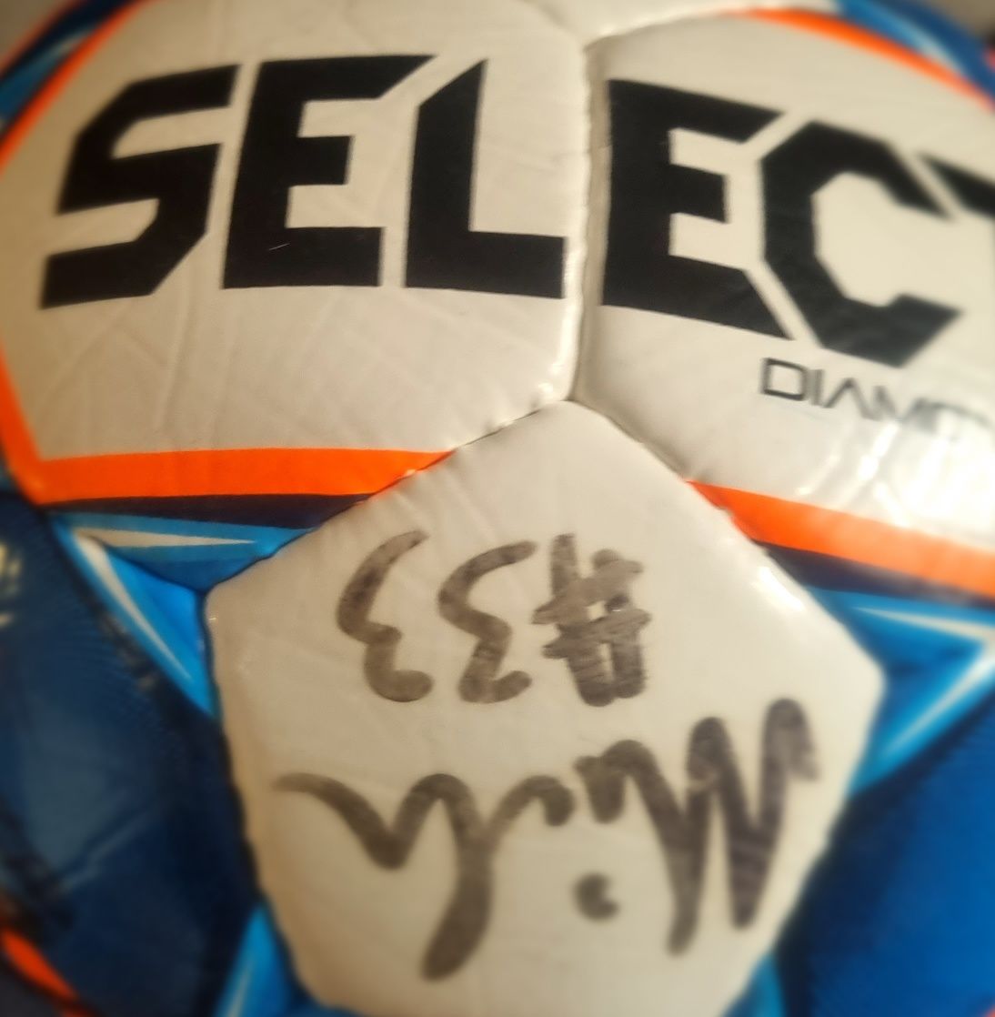 Minge semnata de jucătorii de la Fc arges sezon  22/23