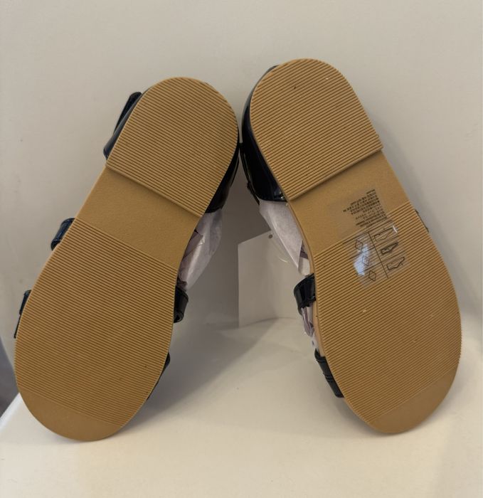 НОВИ сандали H&M за момиче. 29 н-р