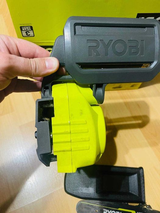 Drujba fără fir RYOBI 18V ONE+ RY18CS20A-125 -pentru reparat sau piese
