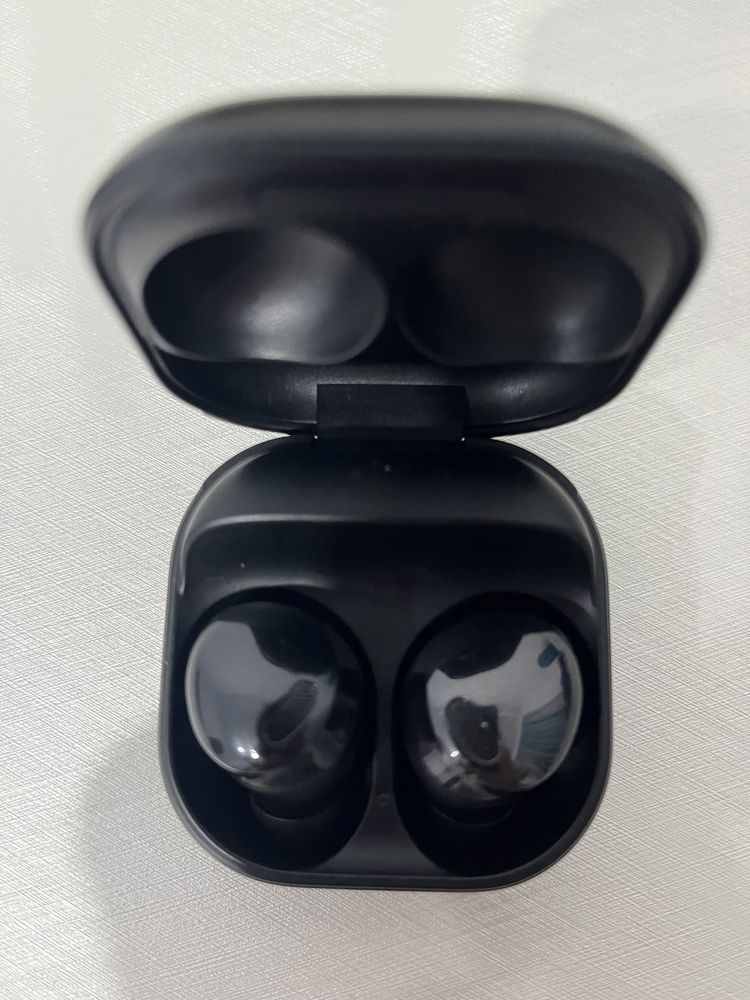 Продам Наушники Samsung Galaxy Buds Pro.