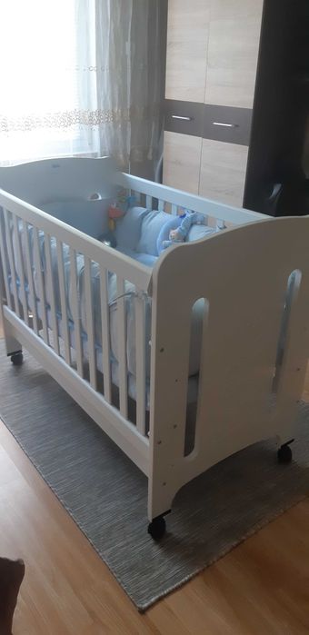 Детска кошара на 3 нива и подвижна страна