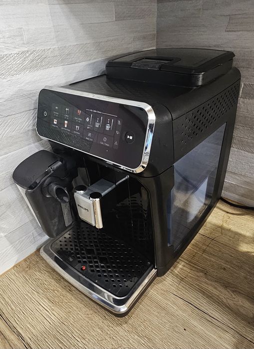 Кафеавтомат Philips серия 3300, LatteGO, 6 вида напитки.