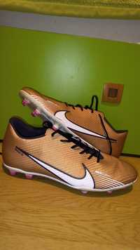 Ghete Nike Mercurial