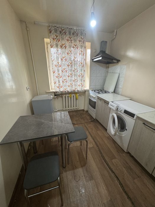 Аренда квартира Чиланзар Е кв 3/3/4 кирпич