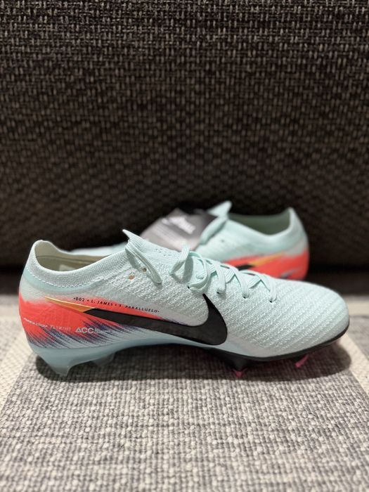 Ghete fotbal Nike Mercurial marimea 41