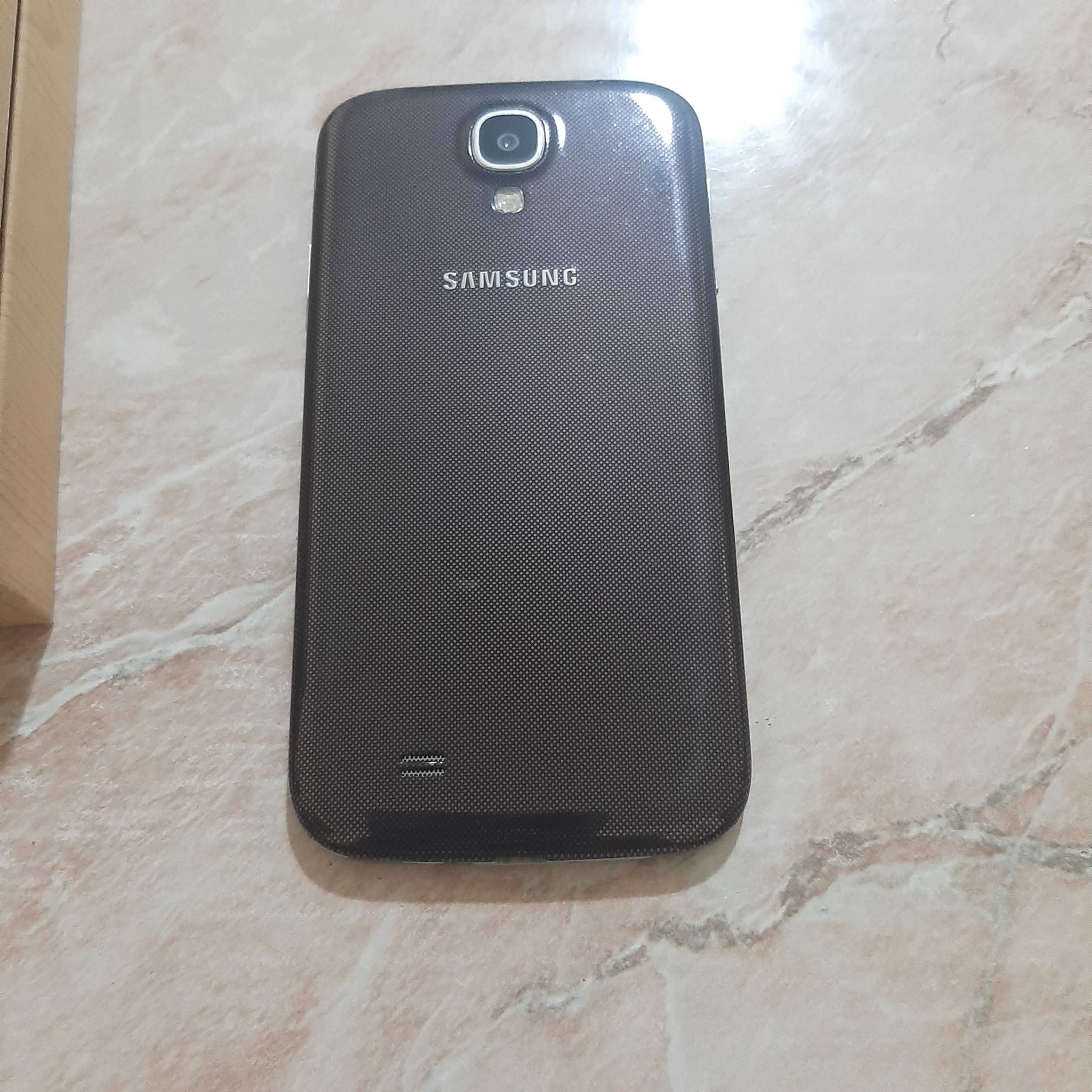 Телефон. Samsung S4 mini.