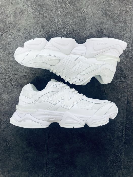 Adidasi New Balance 9060 Albi
