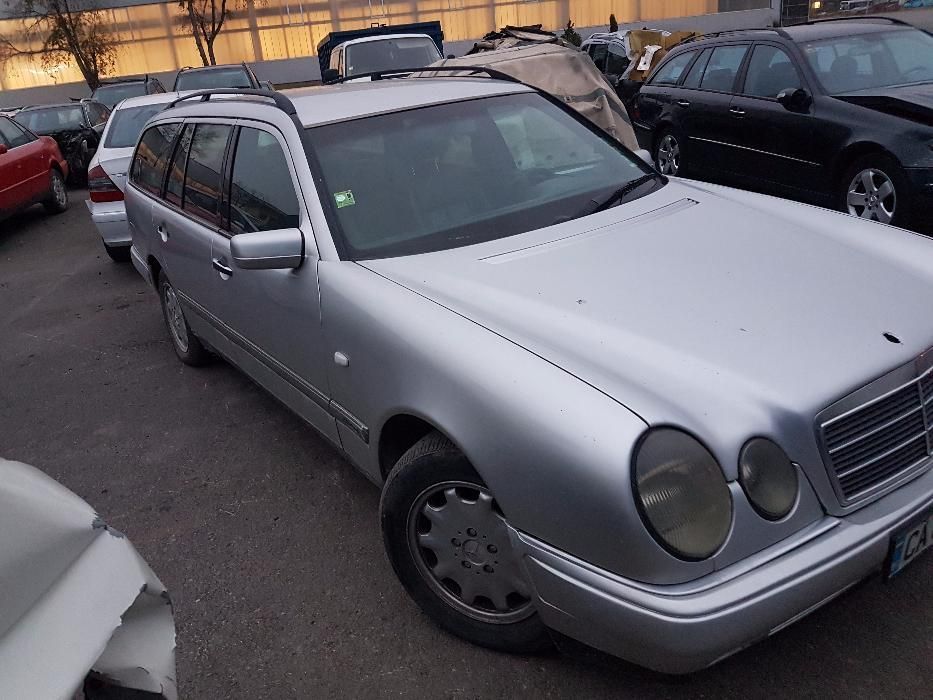 На Части Mercedes Е-класа W210 250 D 113к.с. Classic Мерцедес Е-класа