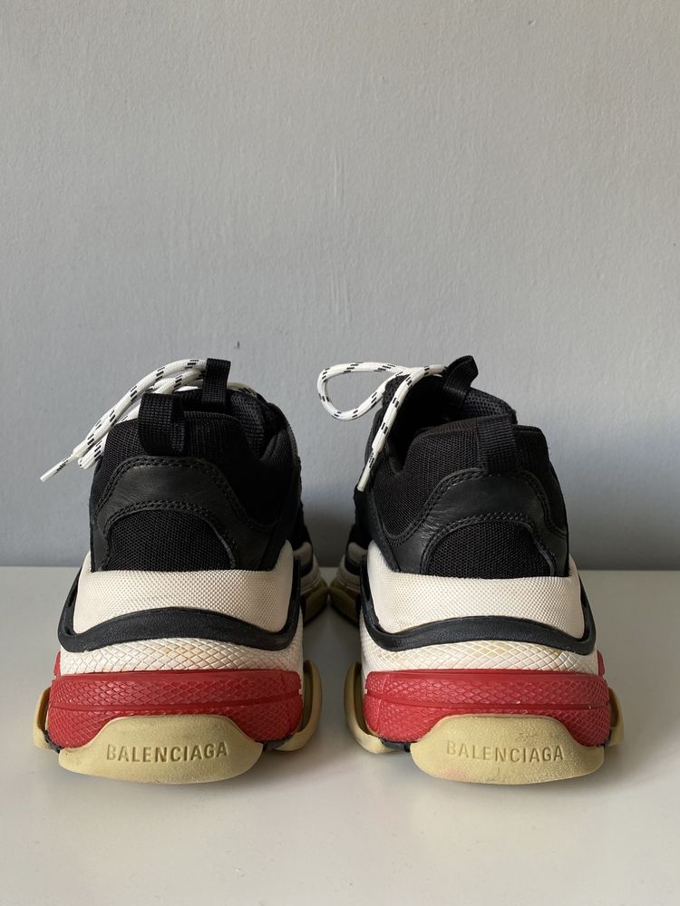 WTS Balenciaga Triple S Bred size 42