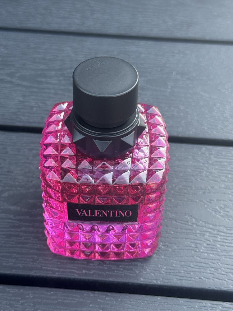 Продавам парфюм Valentino Born in Roma Extradose