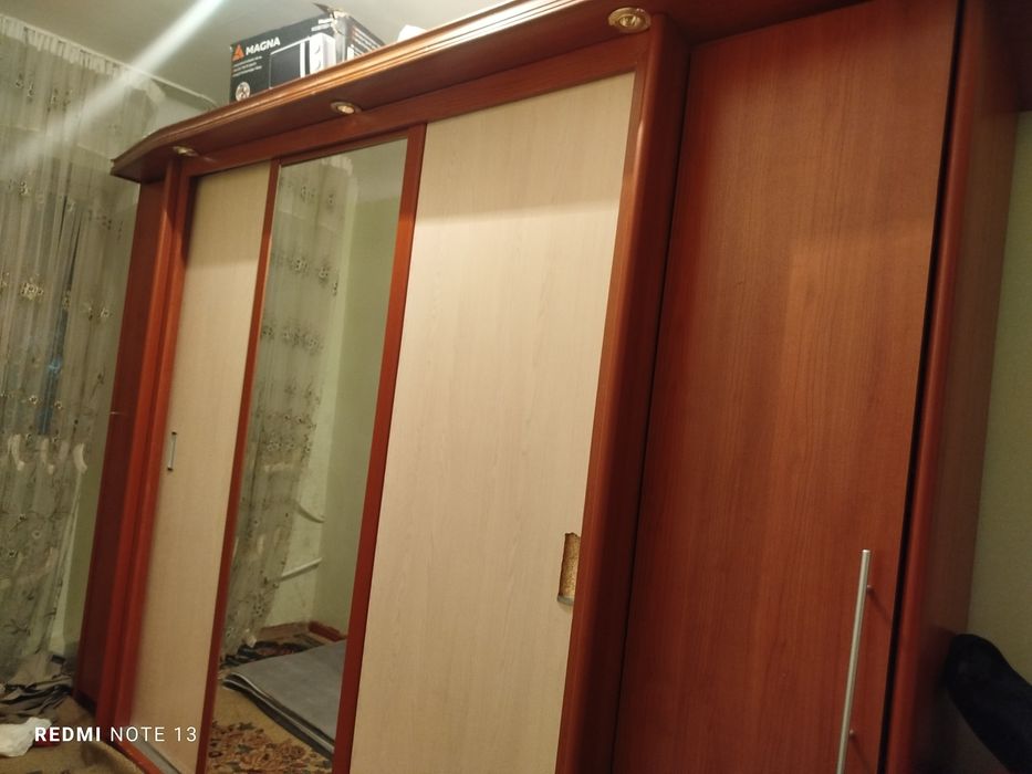 Продам большой шифоньер