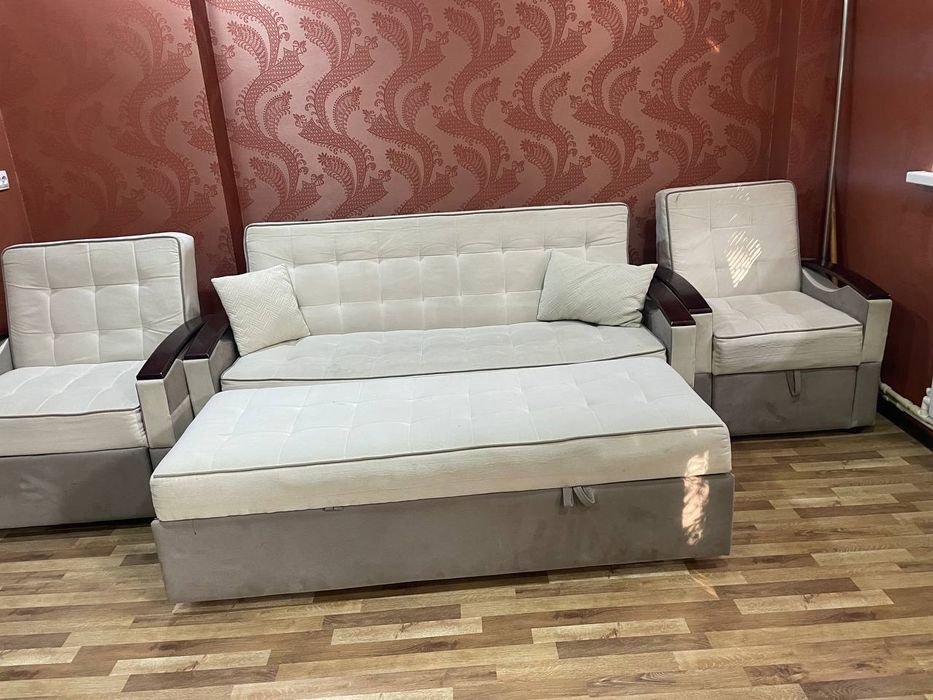 Деван Кресло в Новом состоянии Срочно