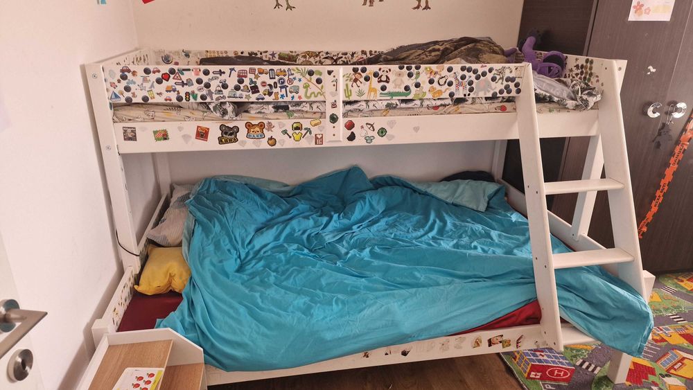 Vand pat supraetajat copiii