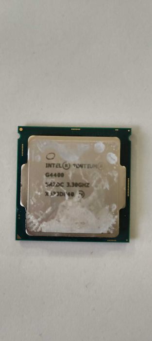 Processor G4400 si RAM Kingstom  KVR21N15S8/4