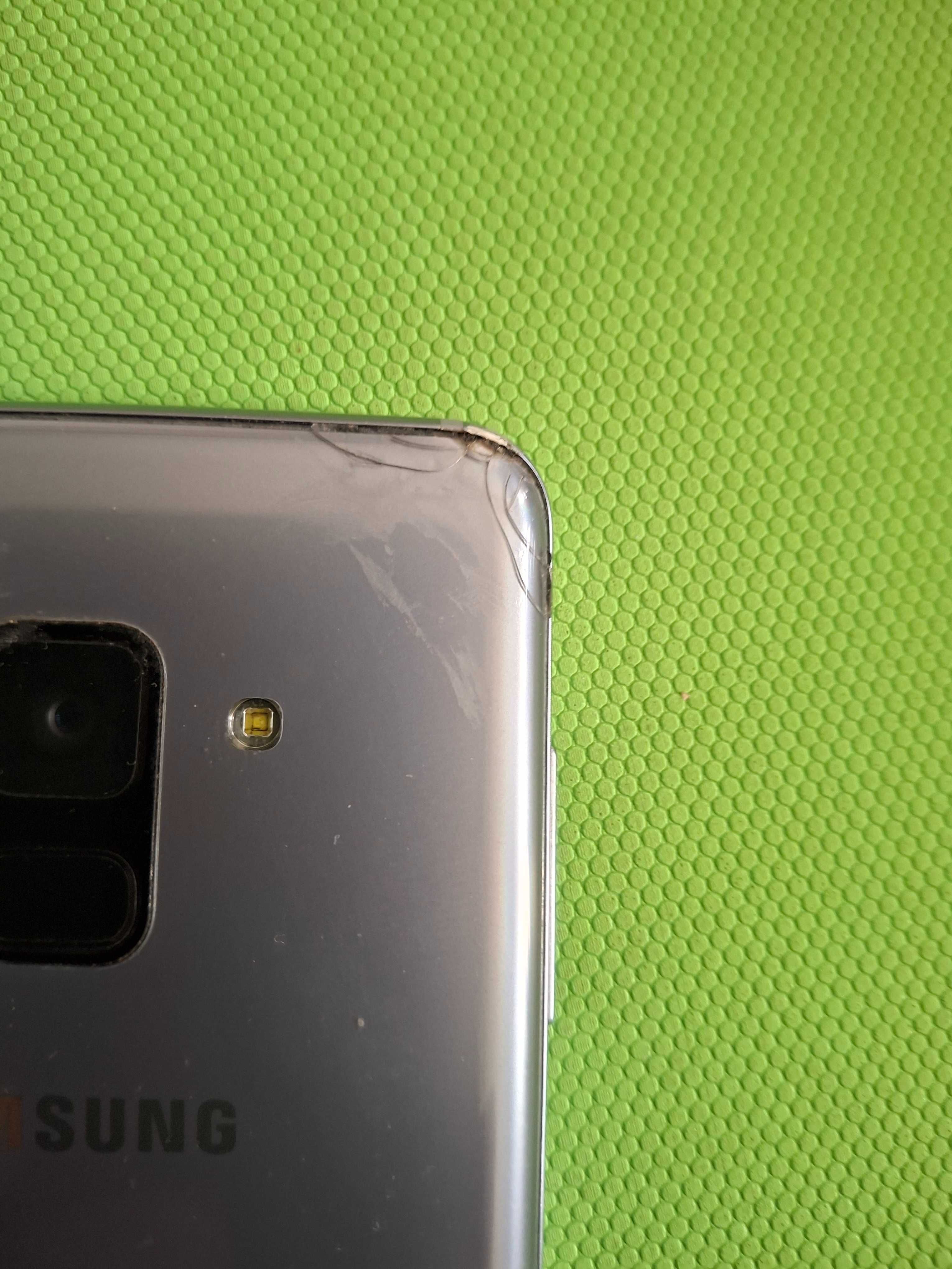 Смартфон samsung galaxy a8