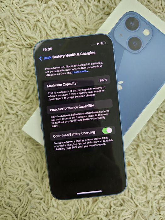 iPhone 13 mini много запазен!