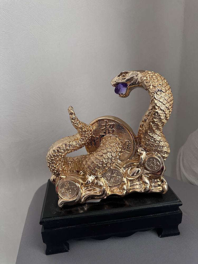 Статуэтка змея кобра символ богатства продам